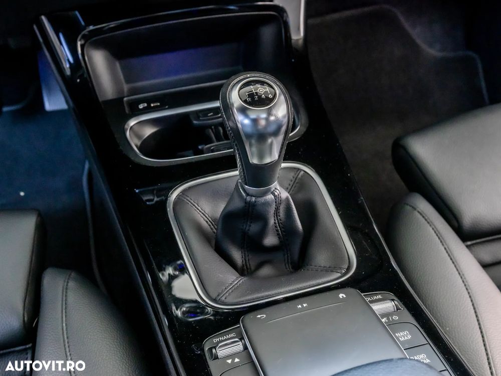 Mercedes-Benz CLA 180 Progressive - 20