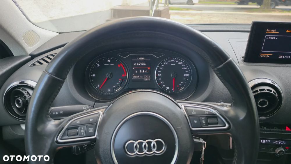 Audi A3 Sportback 2.0 TDI Ambiente - 19