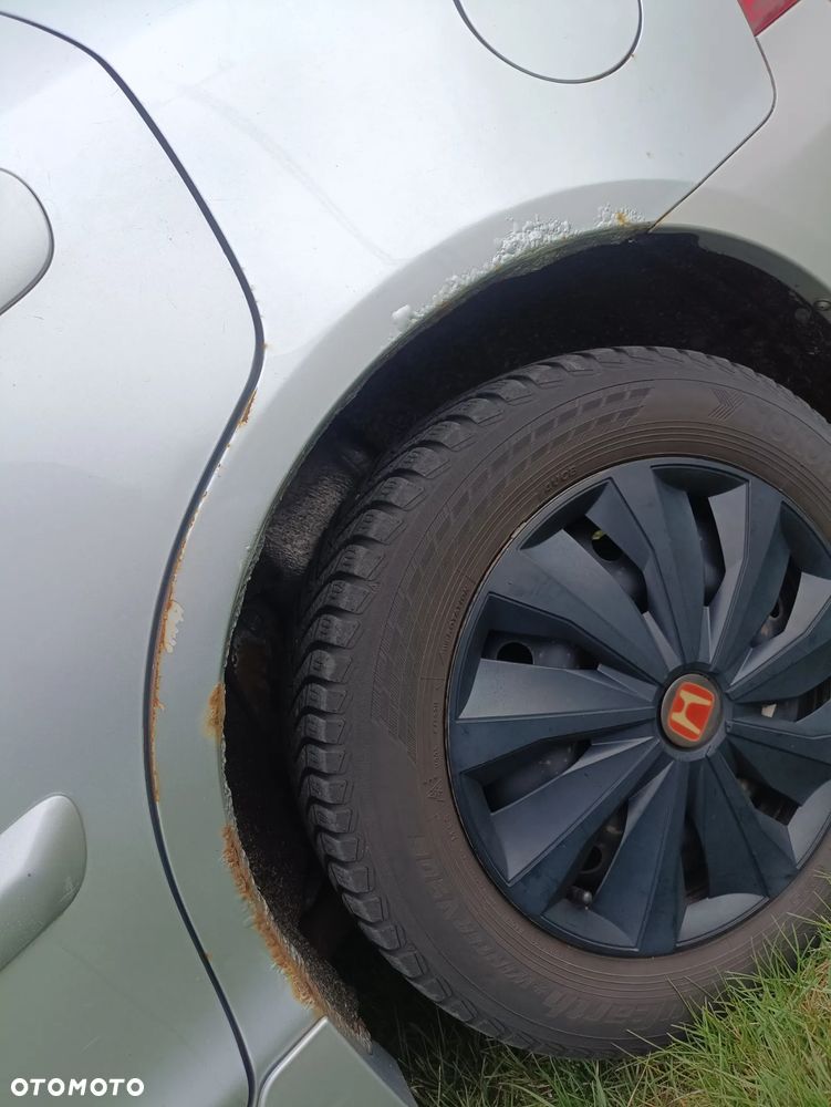 Honda Civic 1.6i ES - 15