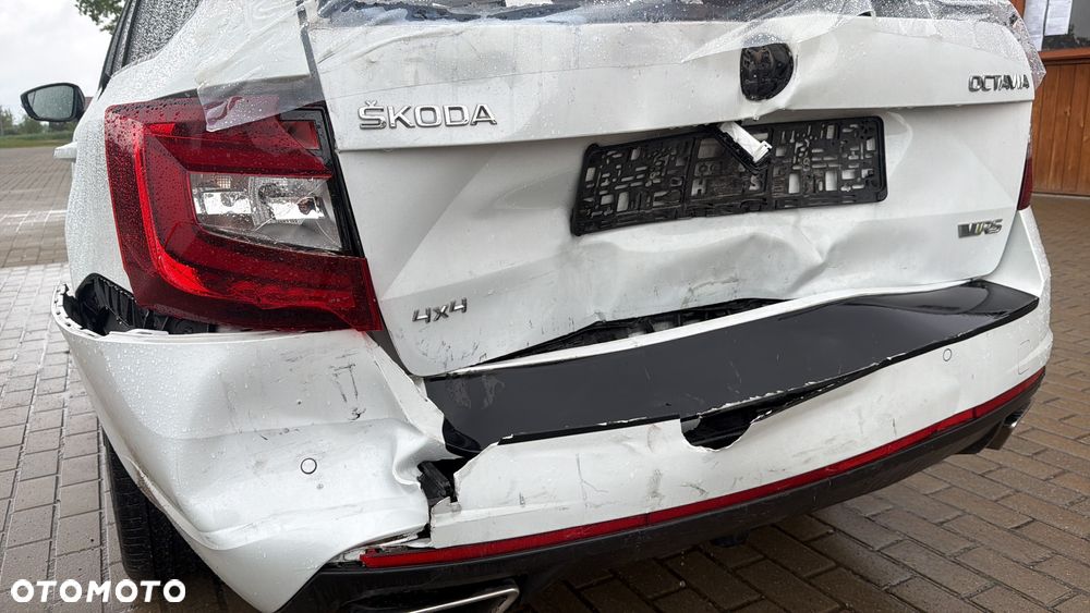 Skoda Octavia 2.0 TDI 4x4 DSG RS - 16