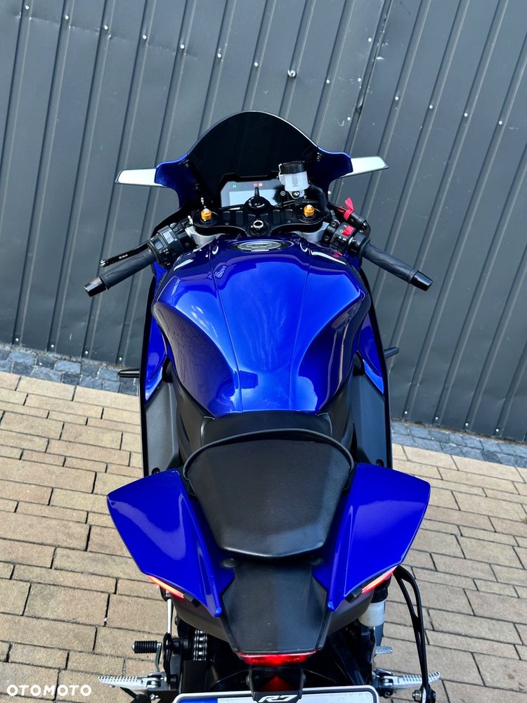 Yamaha R7 - 8