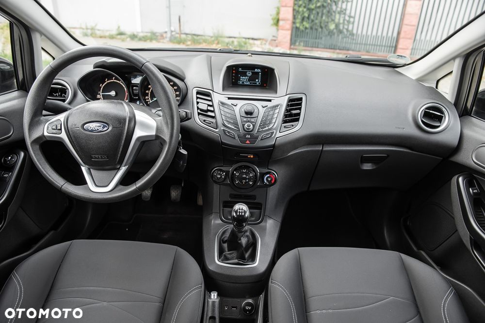Ford Fiesta 1.25 SYNC Edition - 25