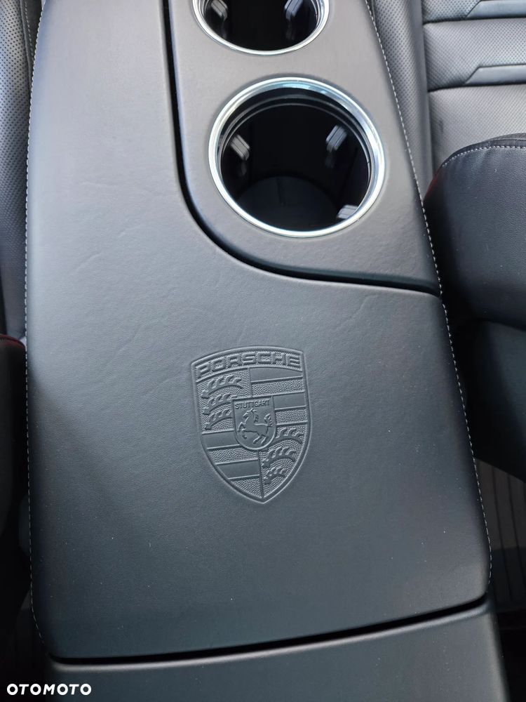 Porsche Panamera - 16