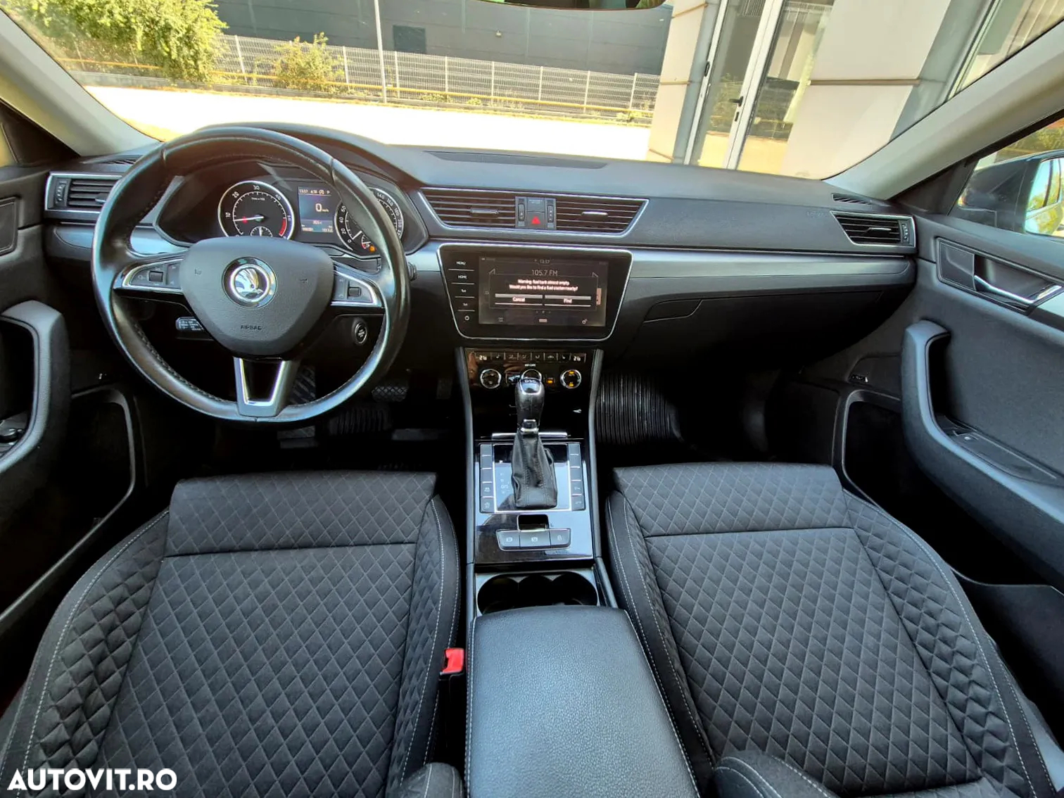 Skoda Superb 2.0 TDI DSG Ambition - 19