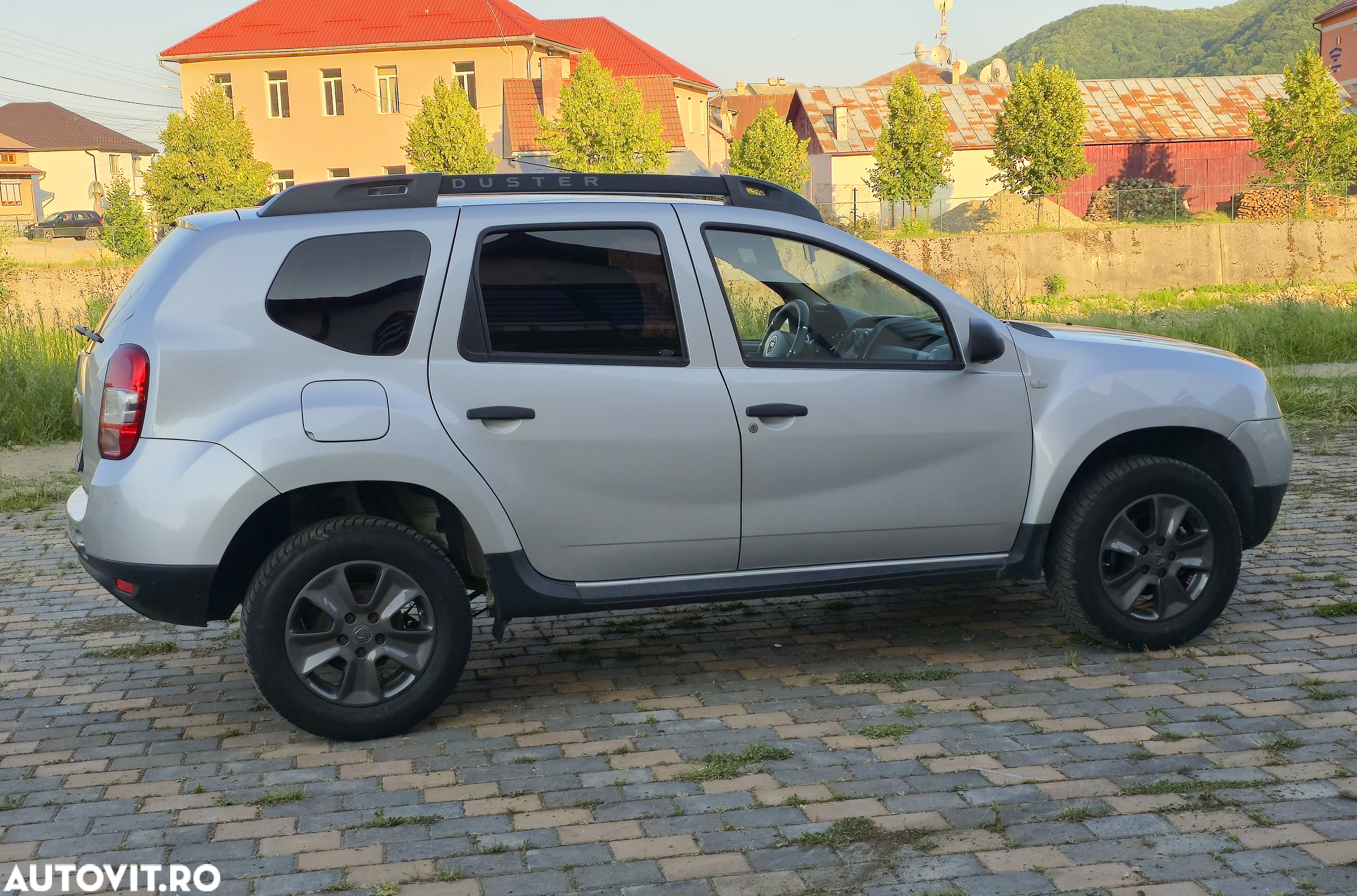 Dacia Duster 1.5 dCi 4x4 Ambiance - 11