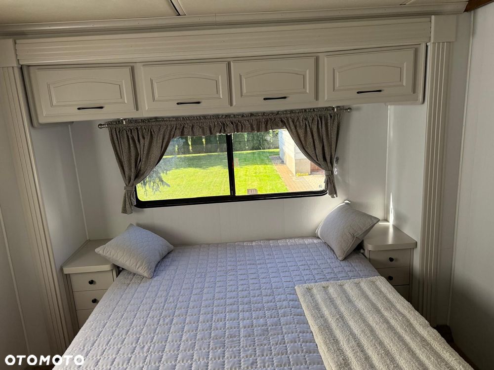 Ford Encounter by Coachmen - 6