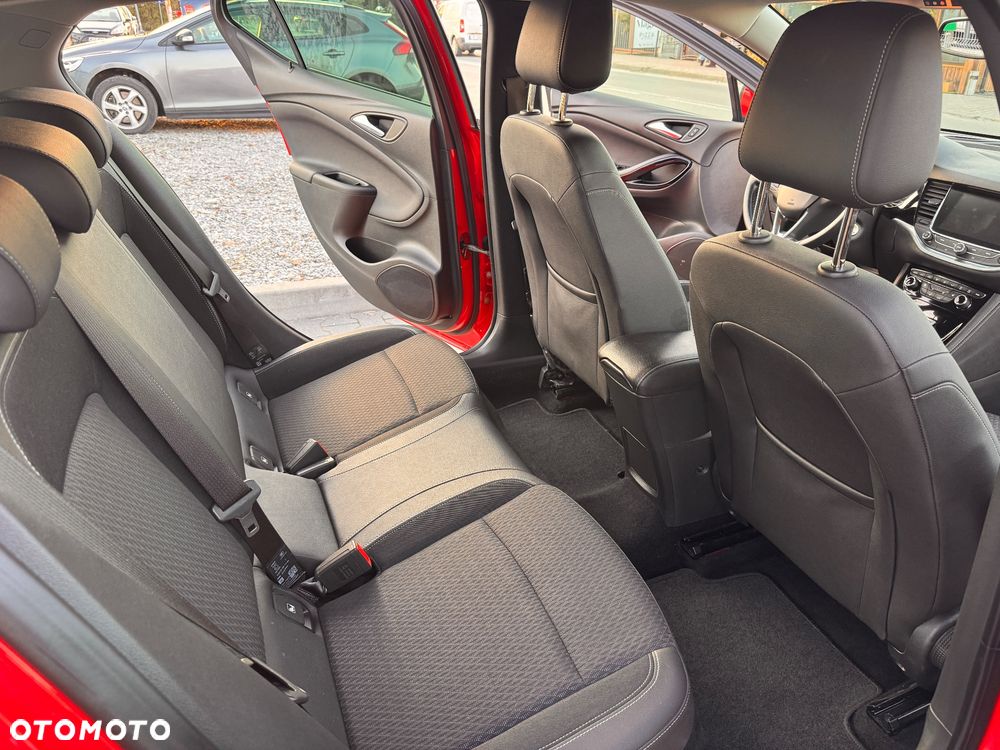 Opel Astra 1.4 Turbo Innovation - 28