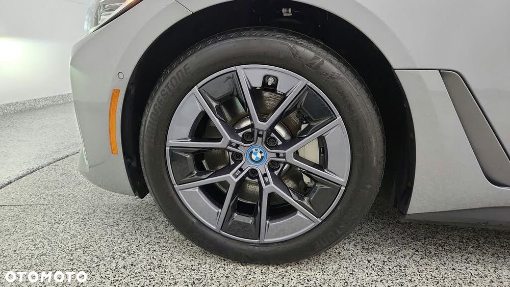 BMW i4 80.7kWh eDrive 35 - 28