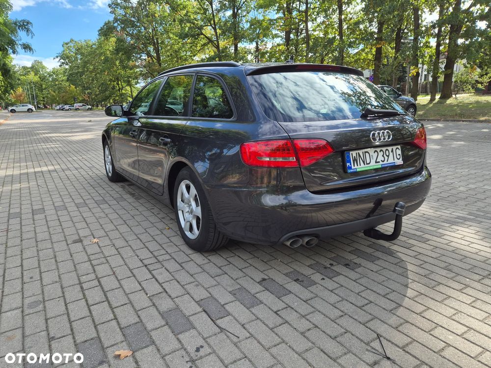 Audi A4 Avant 2011 photo 4