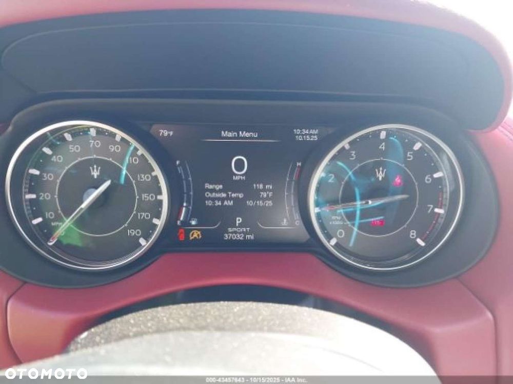 Maserati Levante - 12