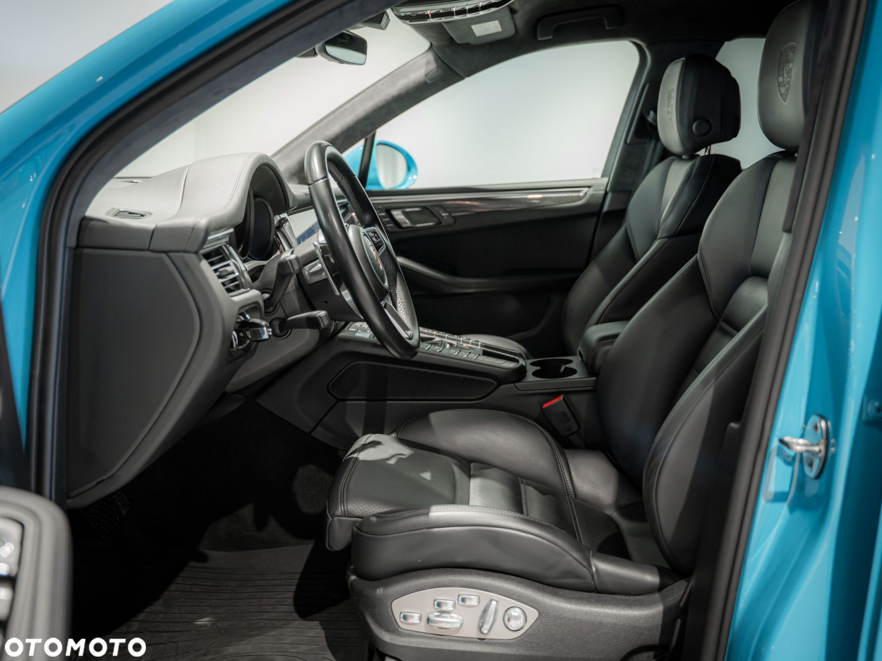 Porsche Macan Turbo - 19
