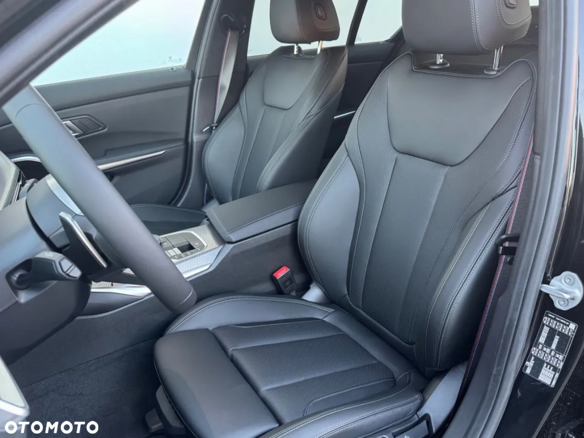 BMW Seria 3 330i xDrive M Sport - 6