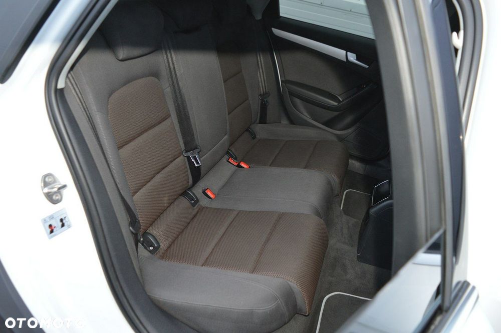 Audi A4 Allroad 2.0 TDI Quattro - 28