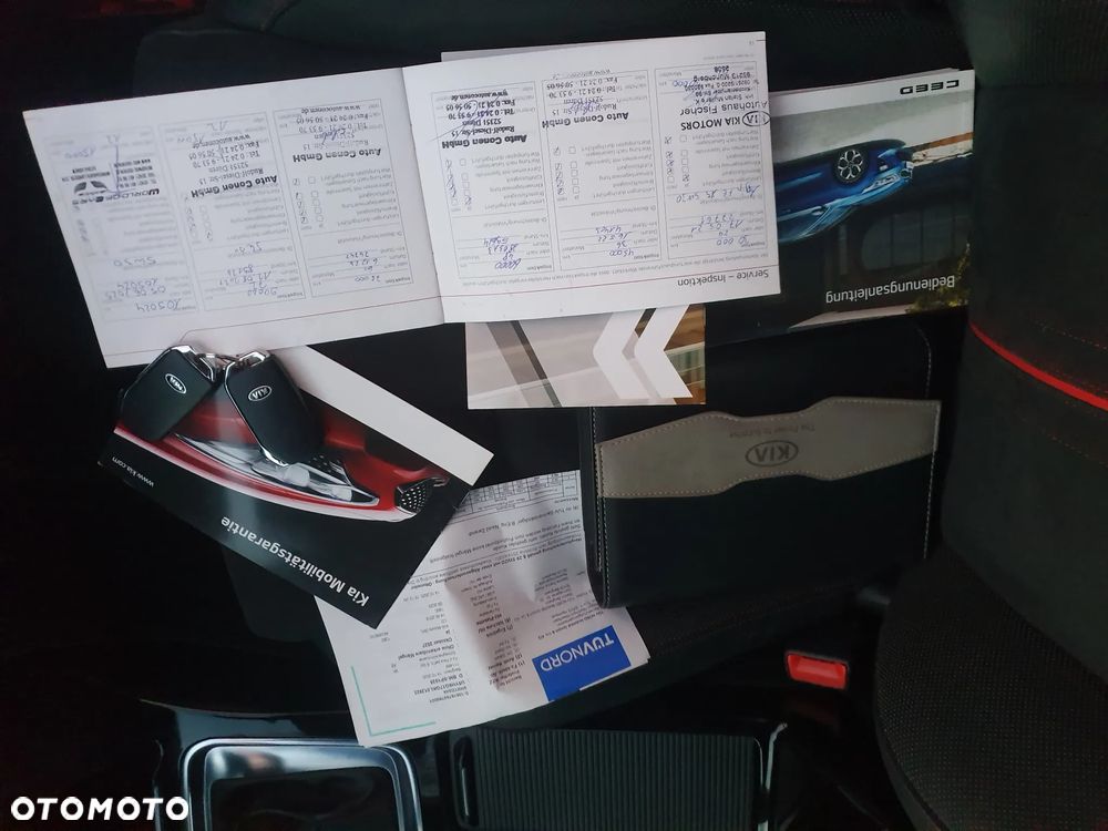 Kia ProCeed 1.6 T-GDI GT DCT - 19