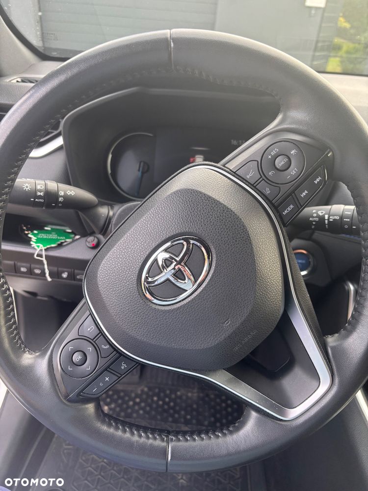 Toyota RAV4 - 11