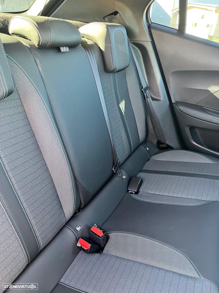 Peugeot 2008 1.2 PureTech Allure Pack EAT8 - 7