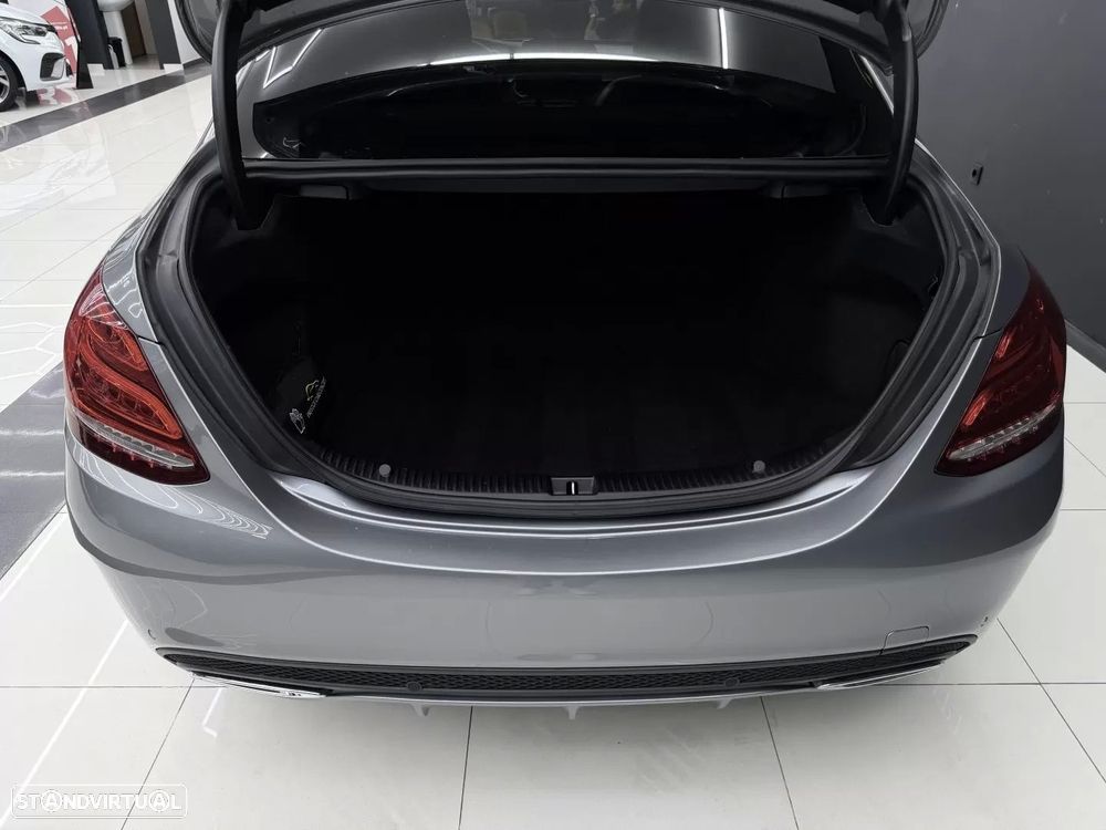Mercedes-Benz C 180 d AMG Line - 14