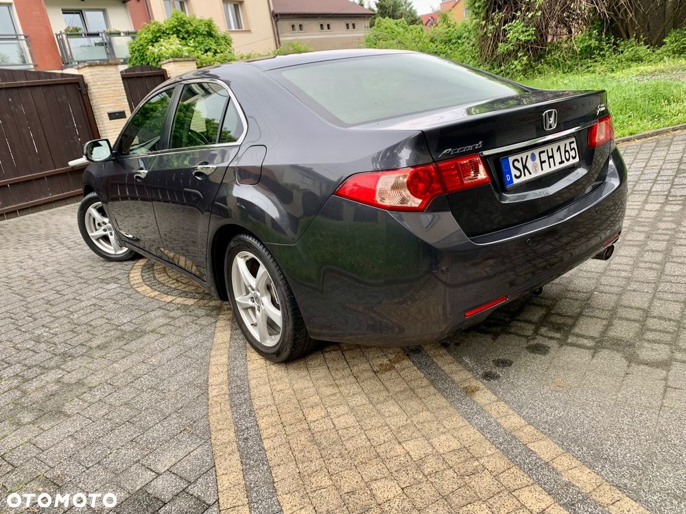 Honda Accord 2.0 Lifestyle - 2