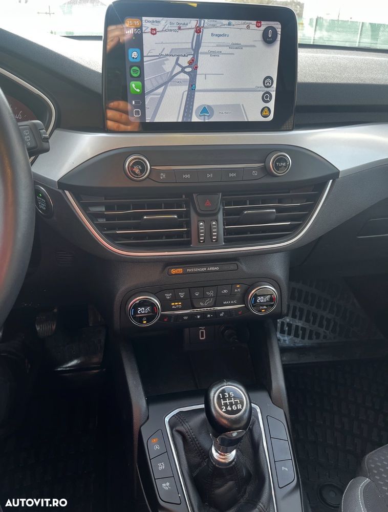 Ford Focus 1.0 EcoBoost Titanium - 8