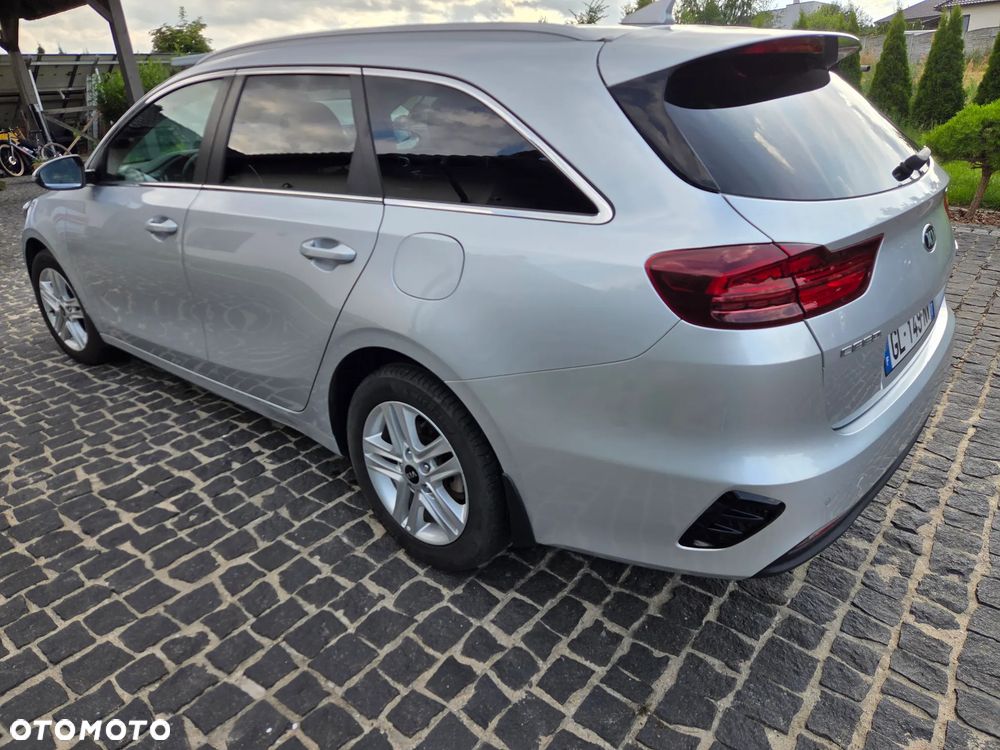 Kia Ceed 1.6 CRDi Eco-Dynamics+ (48V Mild-Hybrid) Platinum Edition - 1