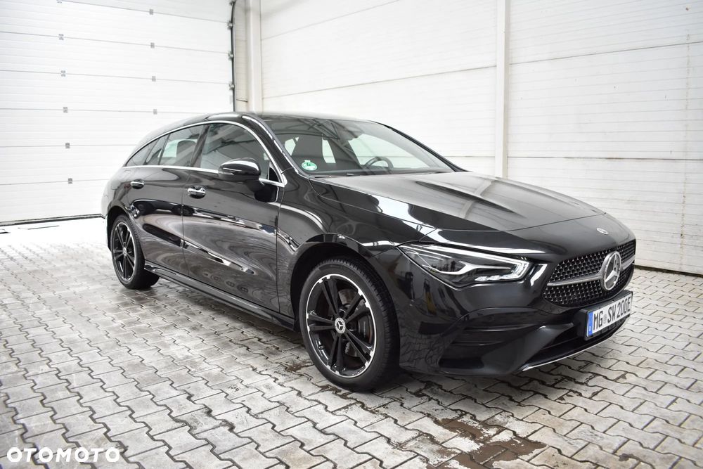 Mercedes-Benz CLA 250 e PHEV AMG Line 8G-DCT - 4
