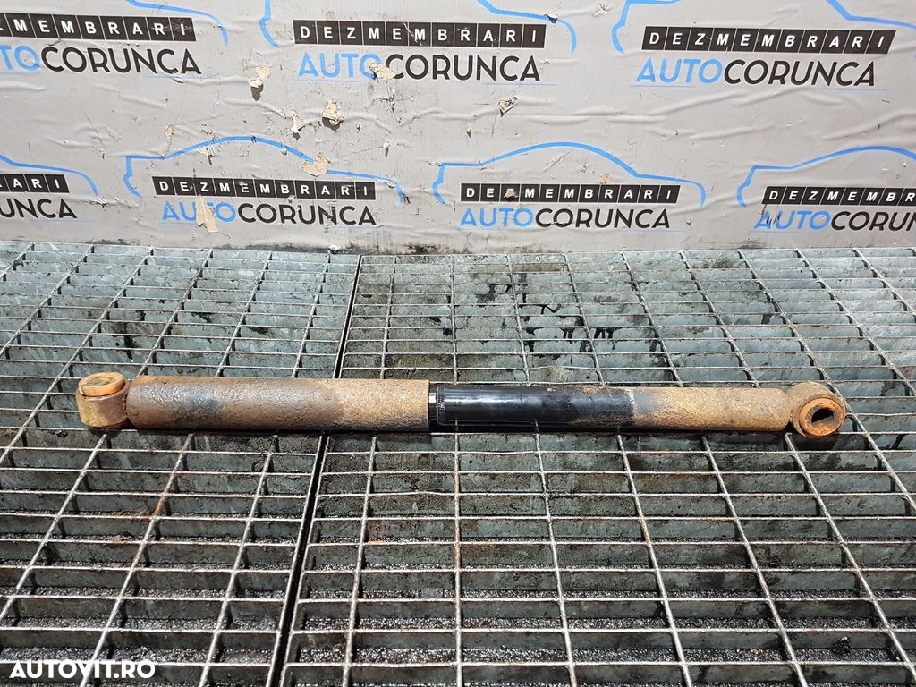 Amortizor Dreapta Spate Toyota Hilux 2.5 2010 - 2015 SUV 4 Usi (671) Diesel - 2