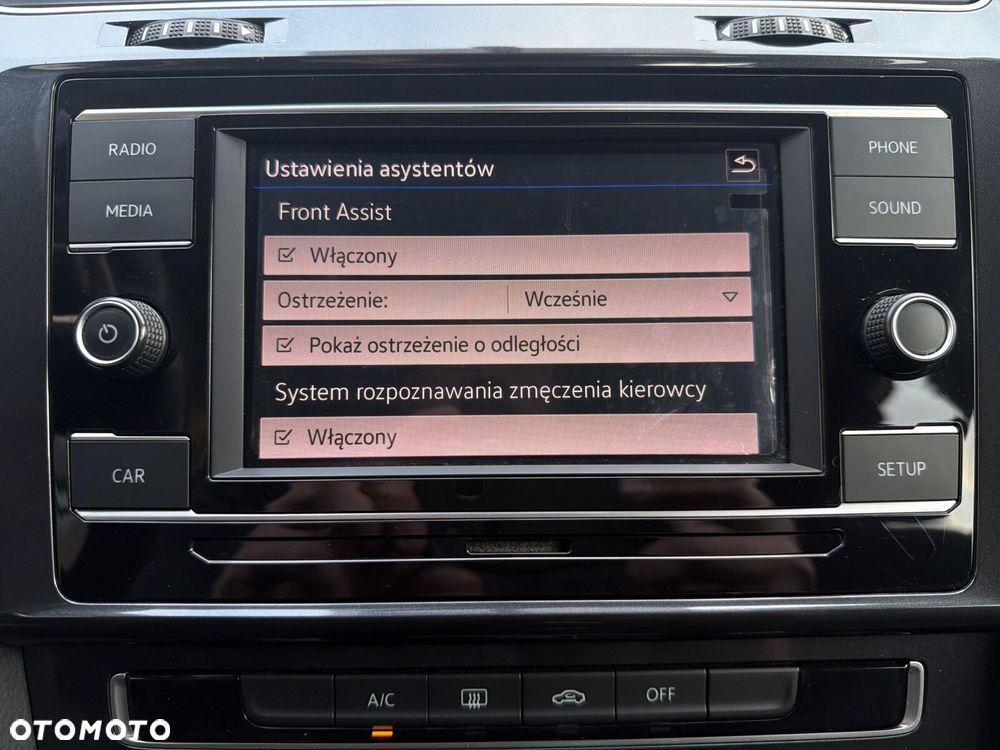 Volkswagen Golf 1.0 TSI BMT Trendline - 23