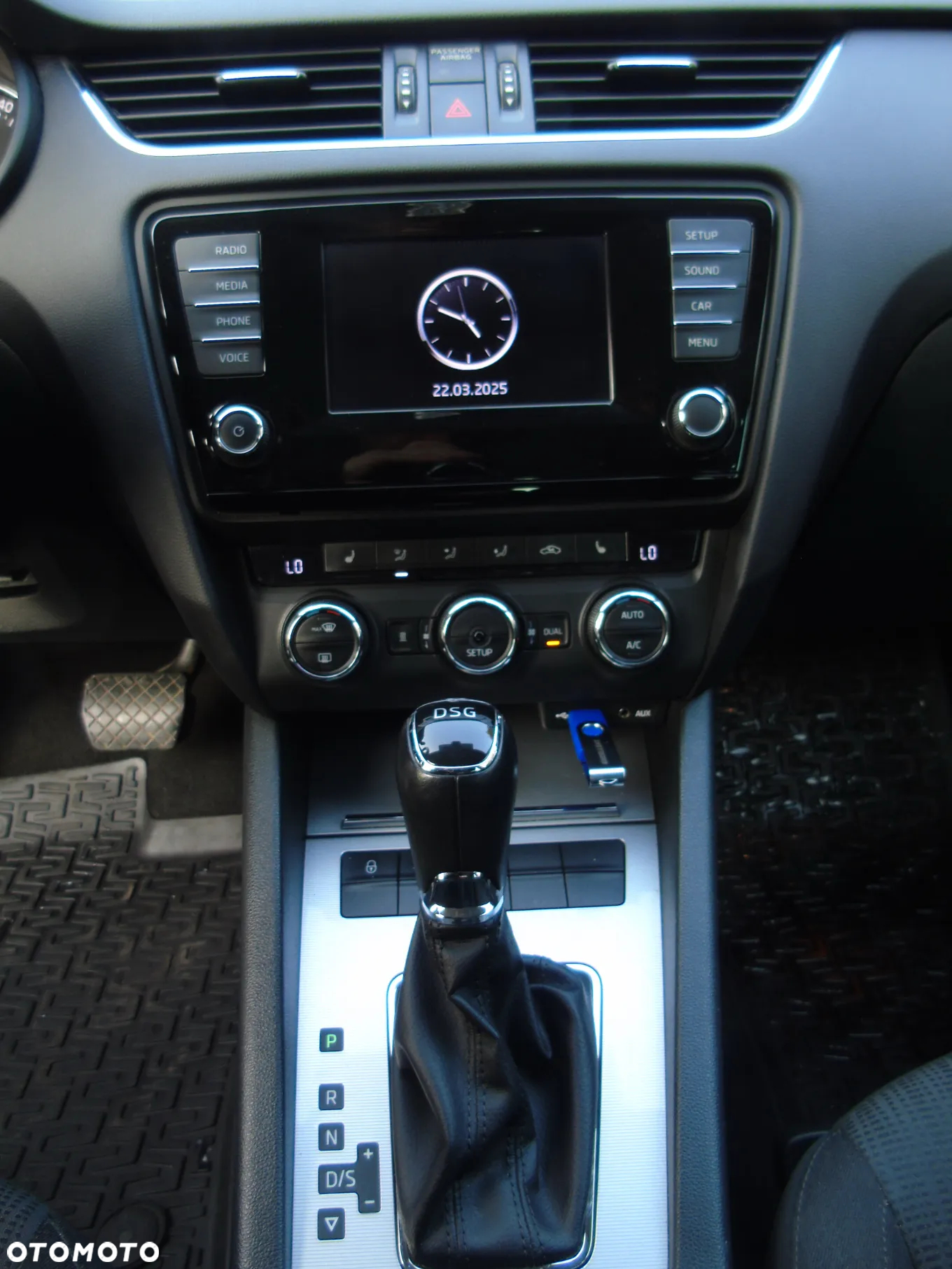 Skoda Octavia Combi 1.6 TDI DPF DSG Active - 17