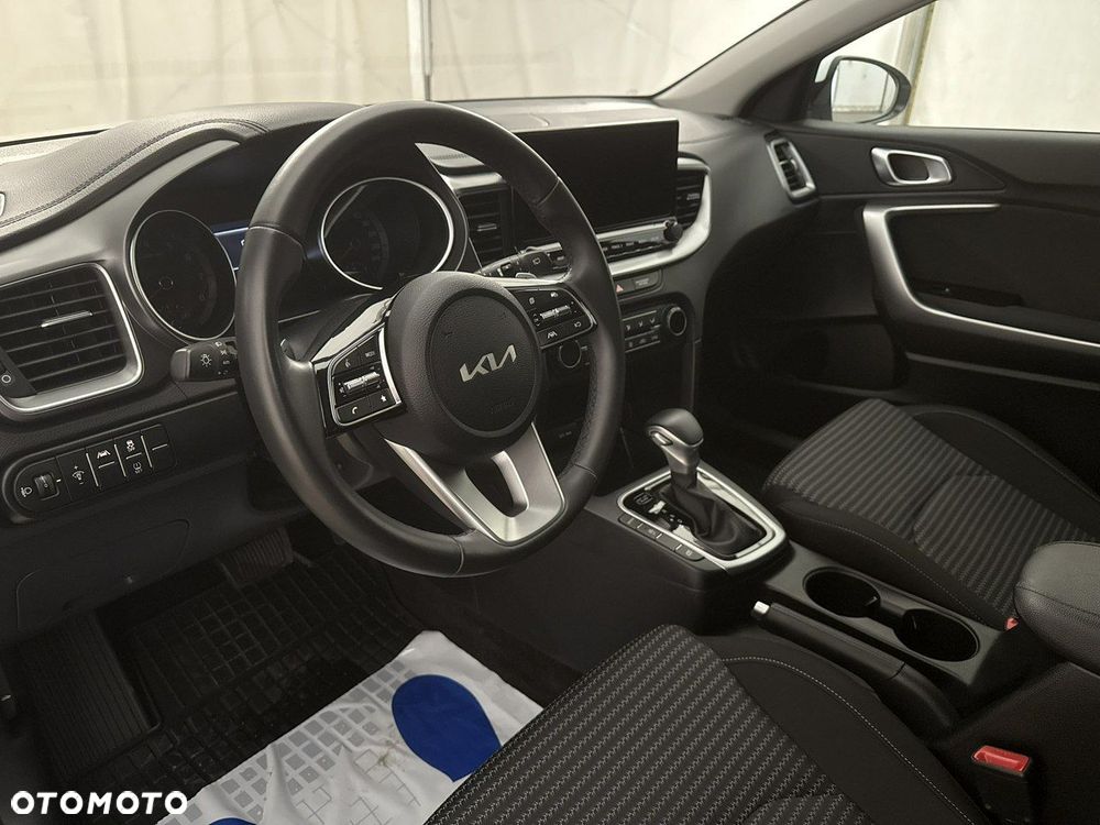 Kia XCeed - 14