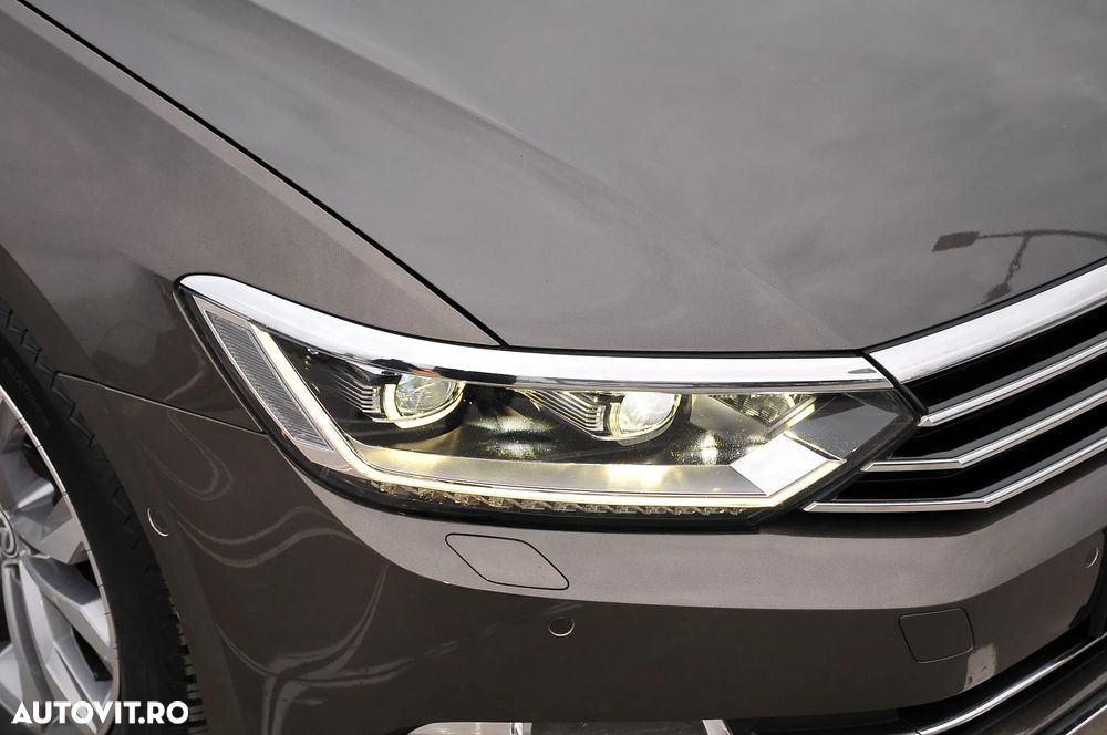 Volkswagen Passat 2.0 TDI DSG Highline - 29