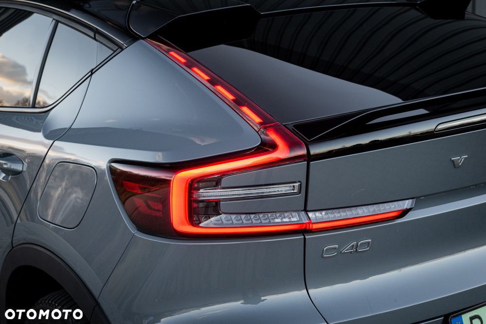 Volvo C40 P8 Recharge AWD Ultimate - 28