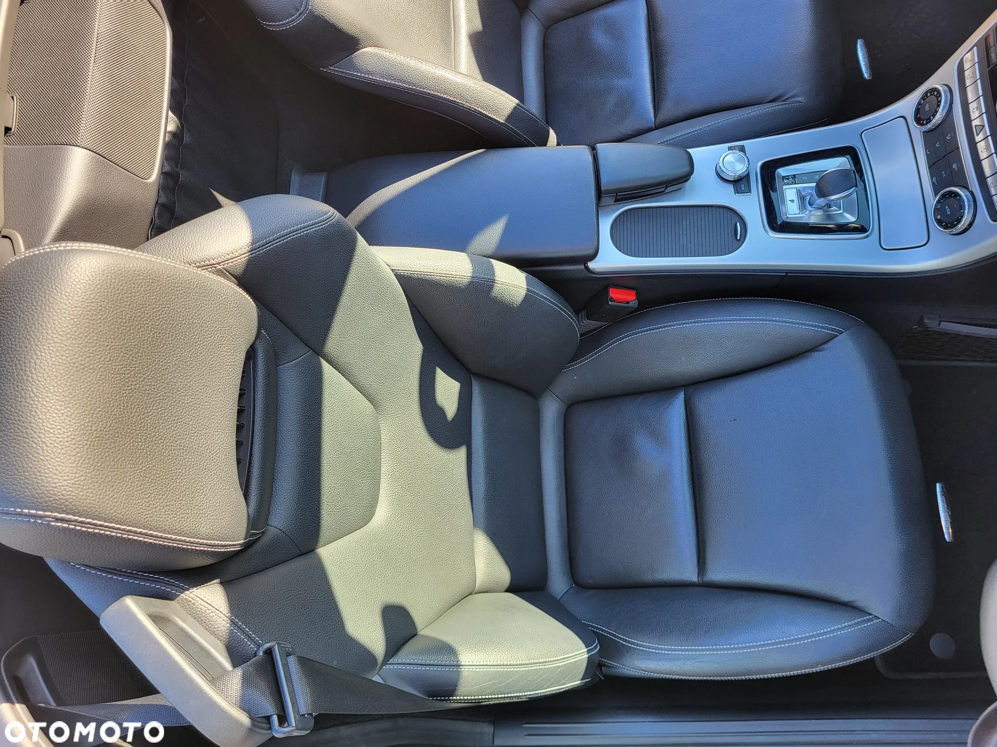 Mercedes-Benz SLC 300 9G-Tronic - 19