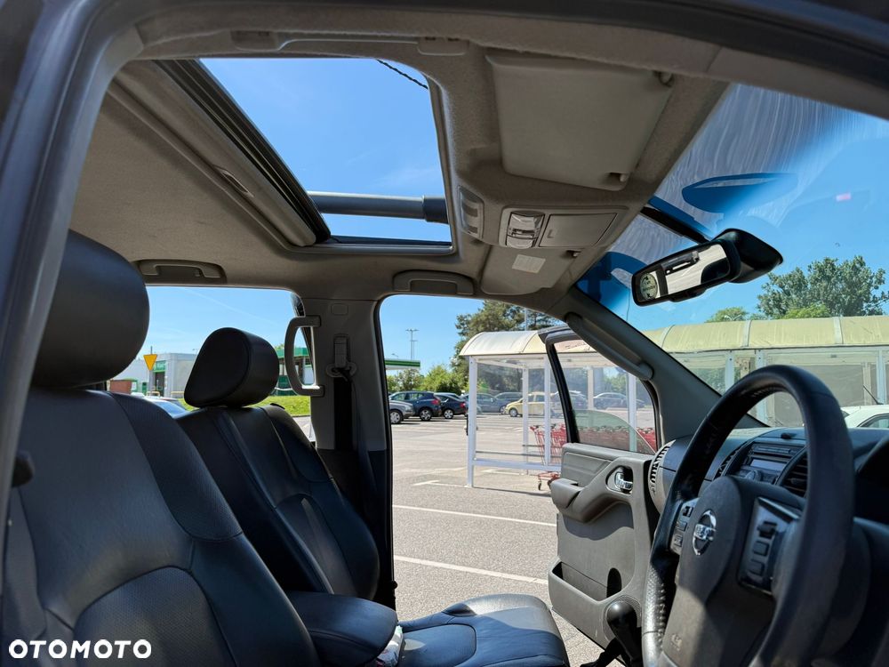 Nissan Navara 2.5 D Platinum - 20