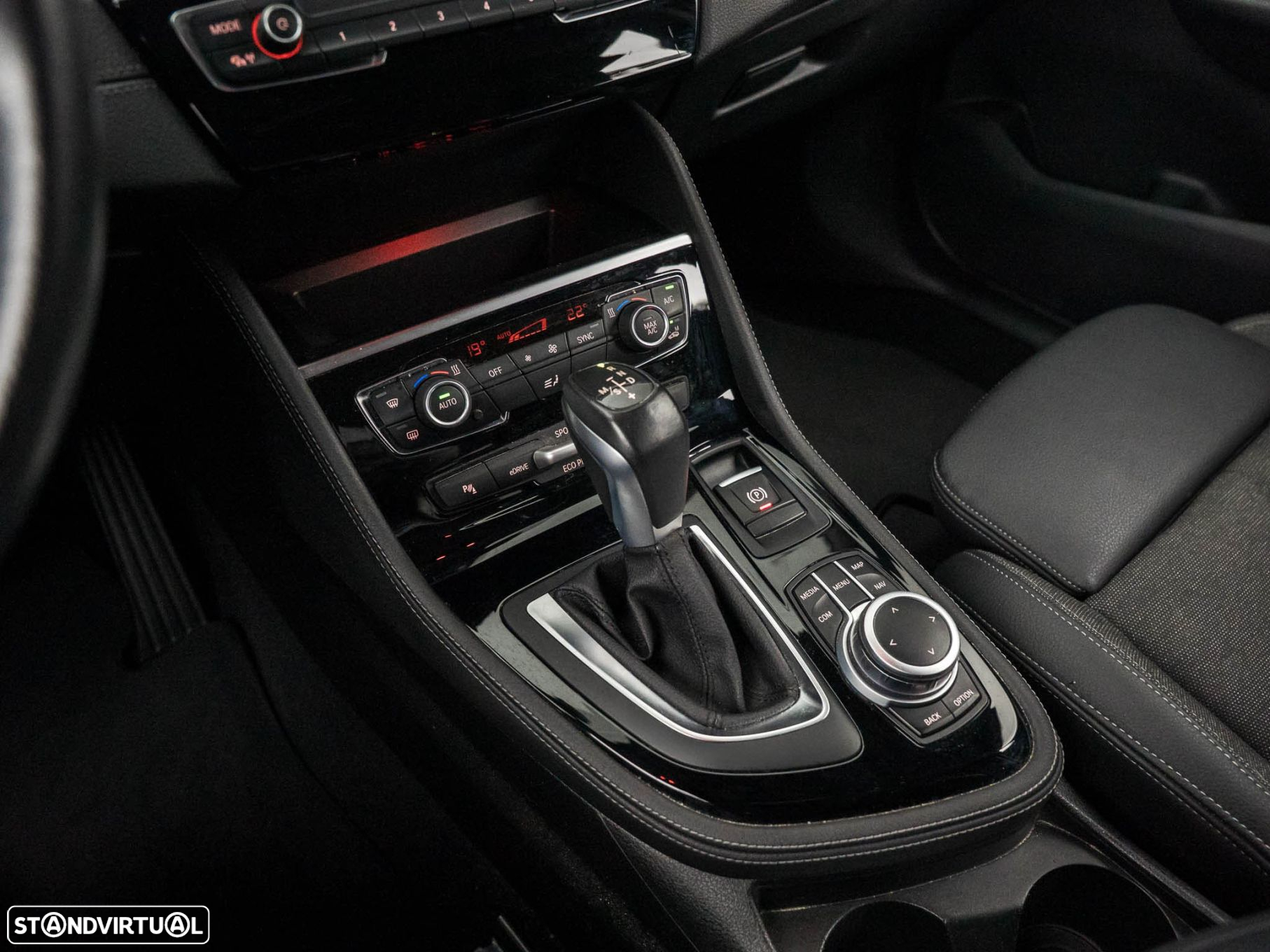 BMW 225xe Active Tourer Line Sport - 28