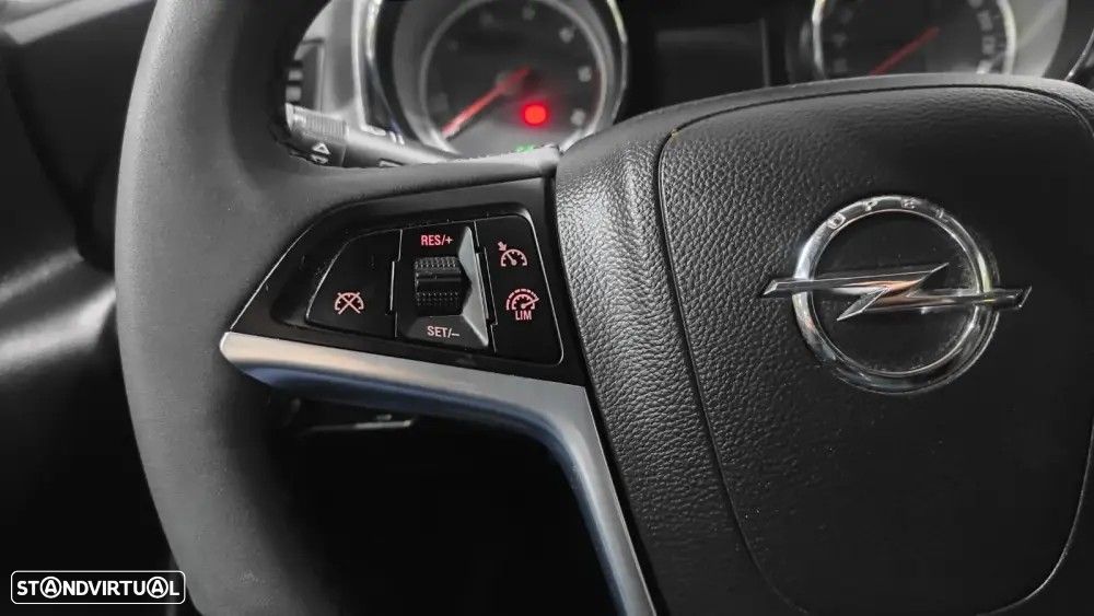 Opel Astra Sports Tourer 1.6 CDTi Executive S/S - 31