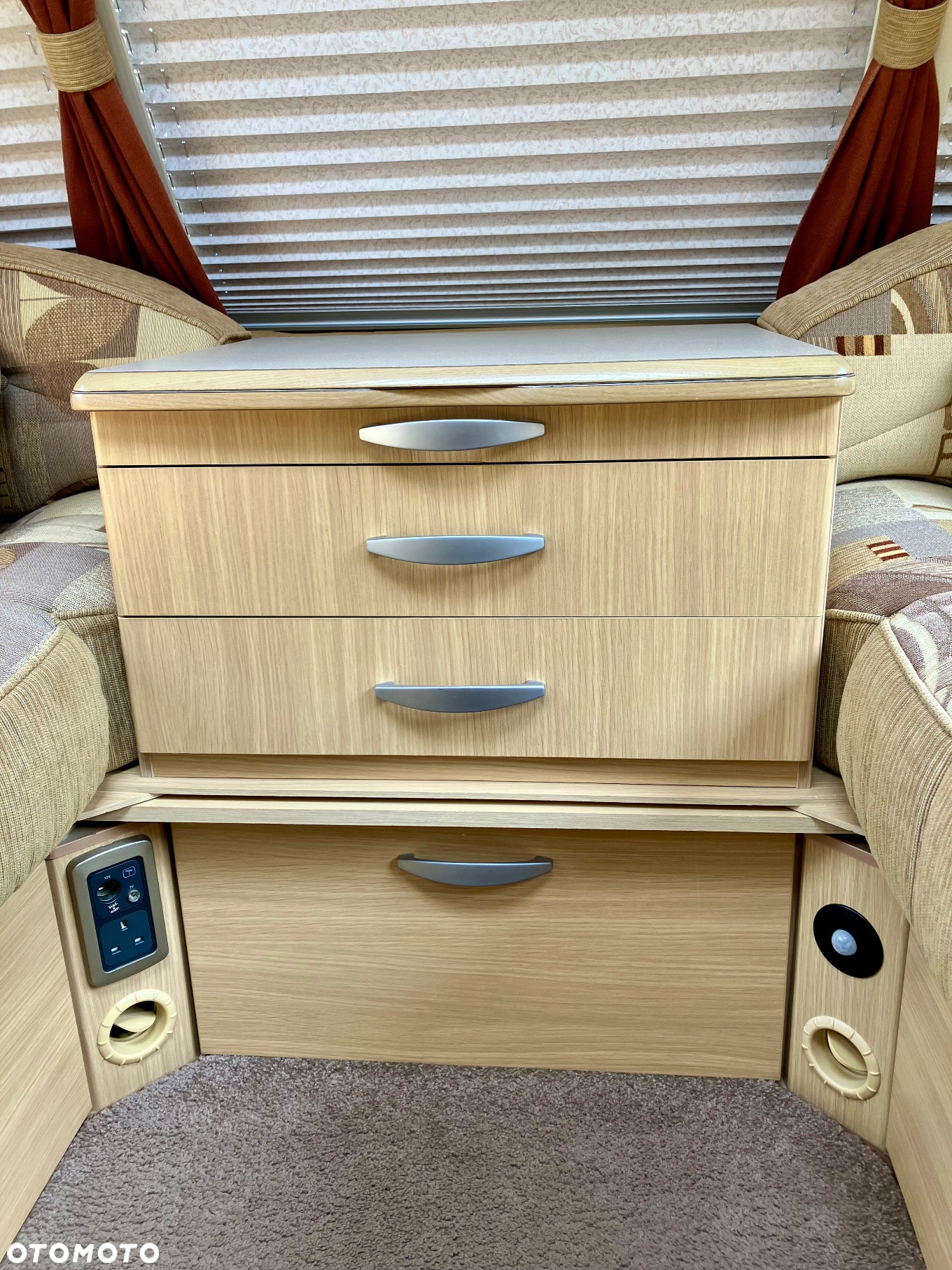 SWIFT Abbey gts 215 - 6