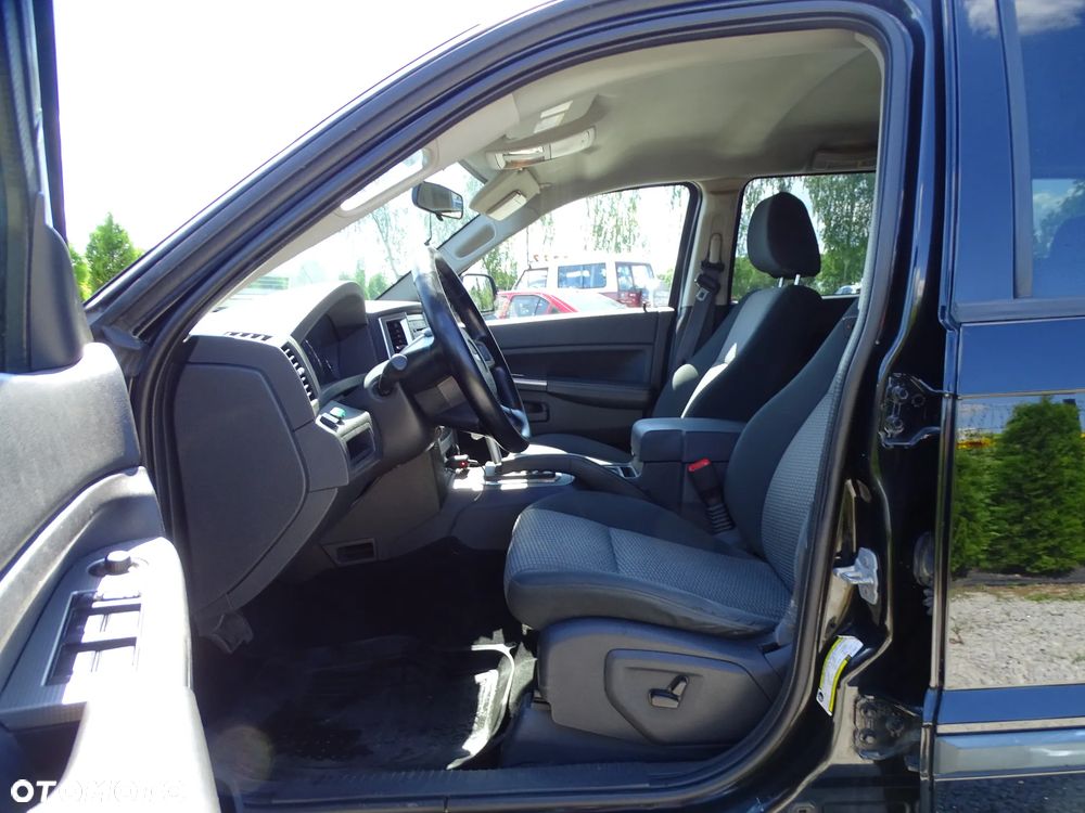 Jeep Grand Cherokee - 18
