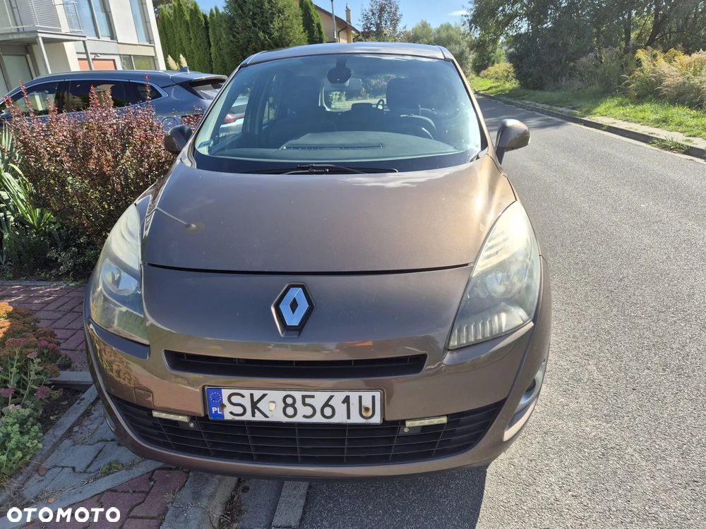 Renault Scenic - 1