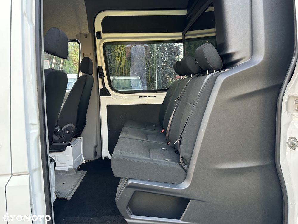 Mercedes-Benz Sprinter - 9