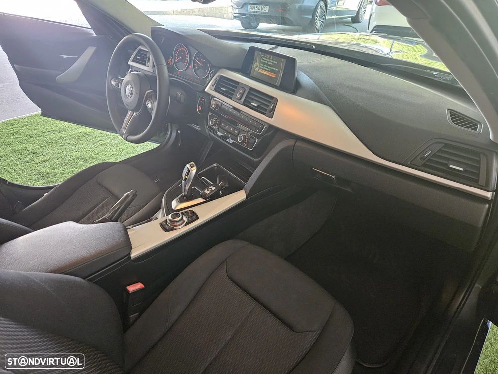 BMW 318 d Pack M Auto - 27