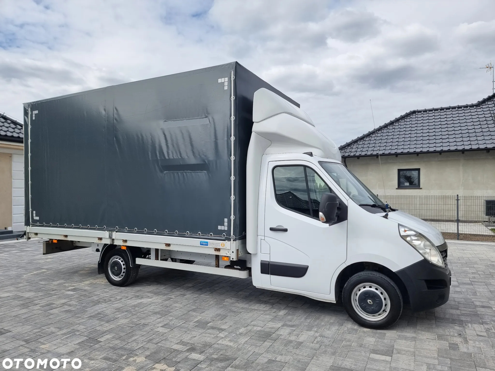 Renault Master, Salon Polska, 12 Palet, Drzwi z tyłu - 7
