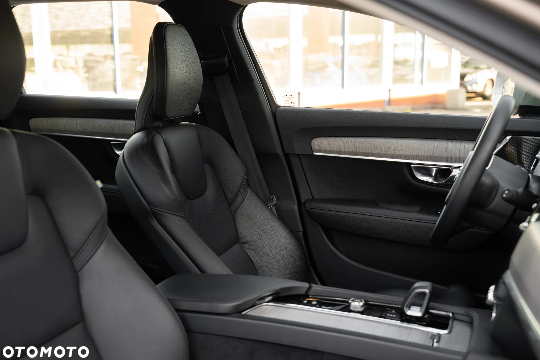 Volvo V90 Cross Country - 26