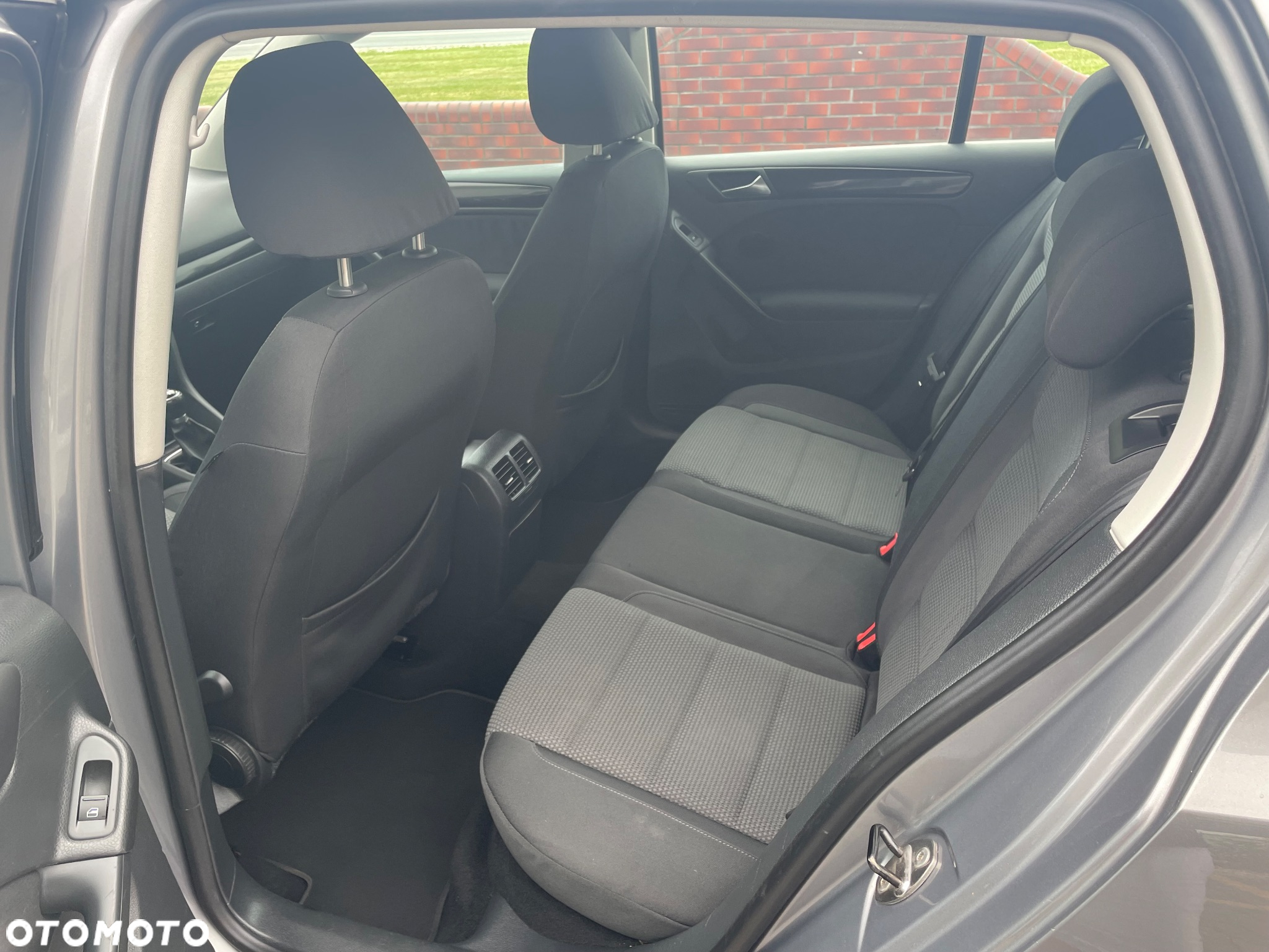 Volkswagen Golf 2.0 TDI DPF Comfortline - 10