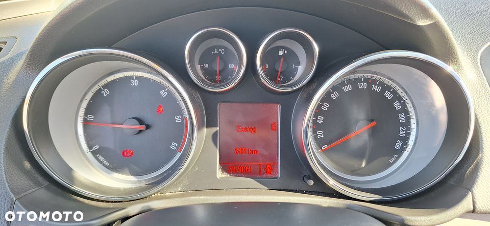 Opel Insignia 2.0 CDTI - 9