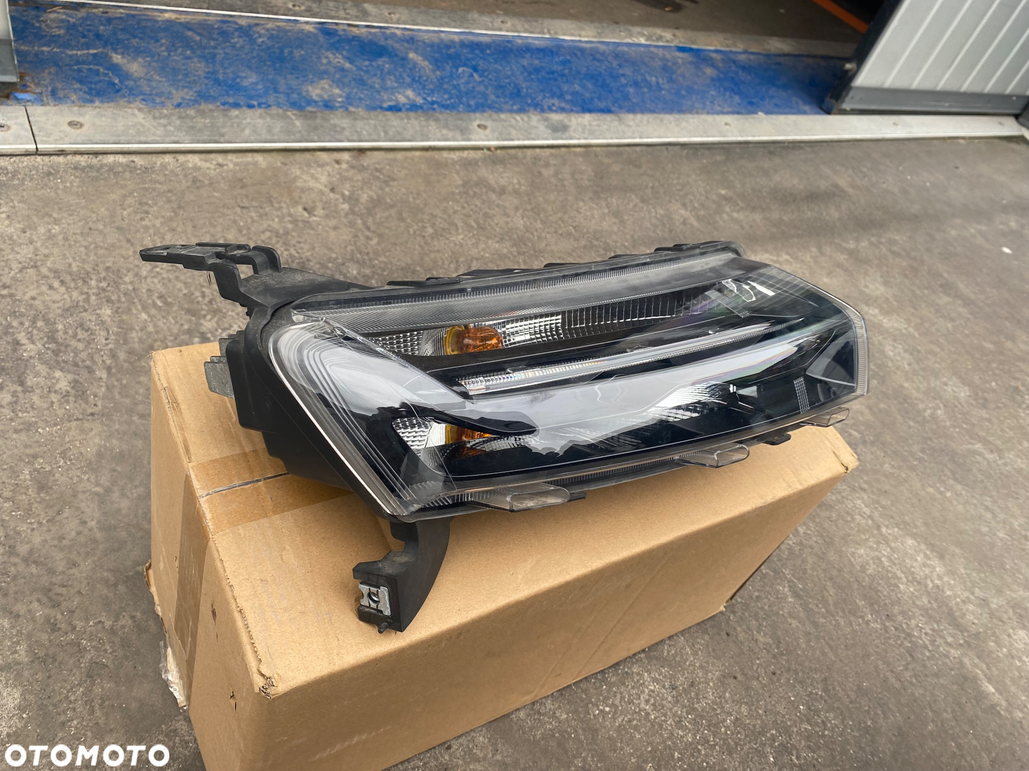 DACIA SPRING IGŁA! KOMPLETNA LAMPA PRZEDNIA PRAWA REFLEKTOR PRAWY PRZÓD   266008993R DRL led Ledowa Wwa - 4