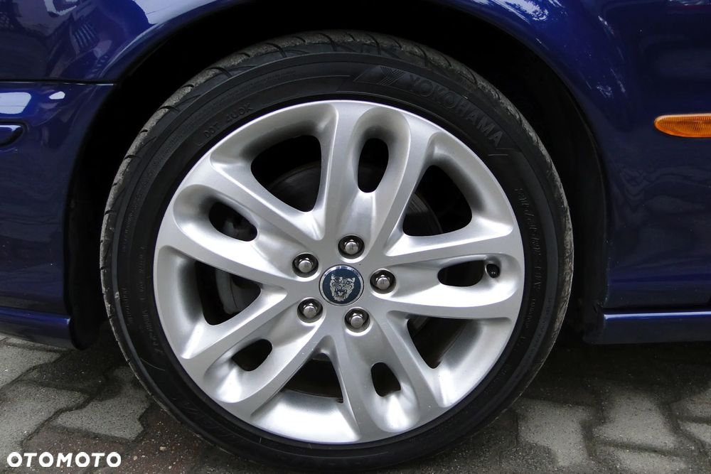 Jaguar X-Type 3.0 V6 4x4 Executive - 26