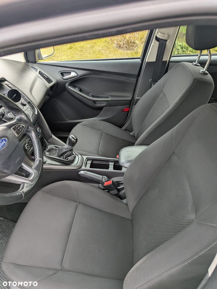 Ford Focus 1.0 EcoBoost Trend - 6