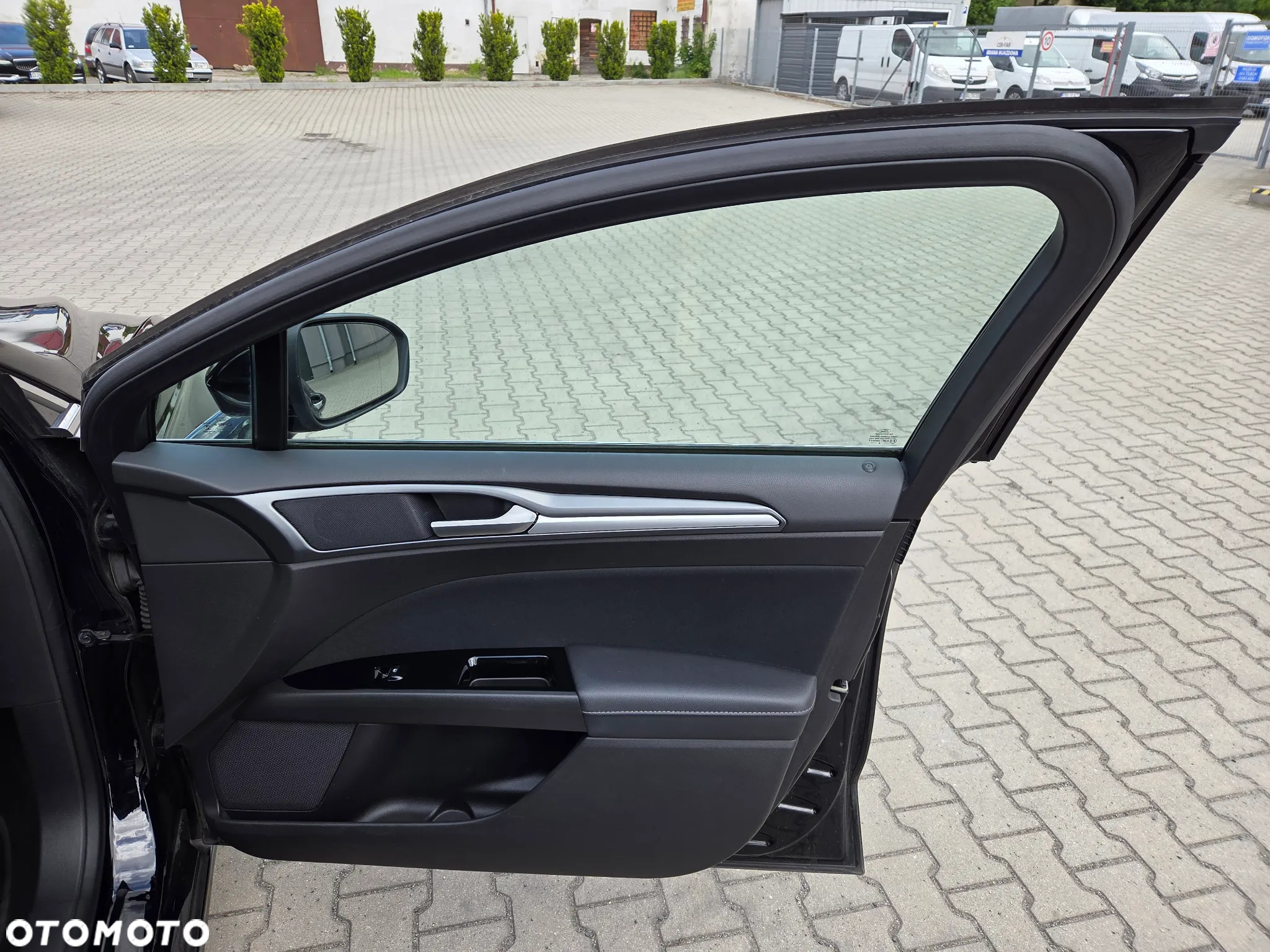 Ford Mondeo 2.0 TDCi Trend - 25