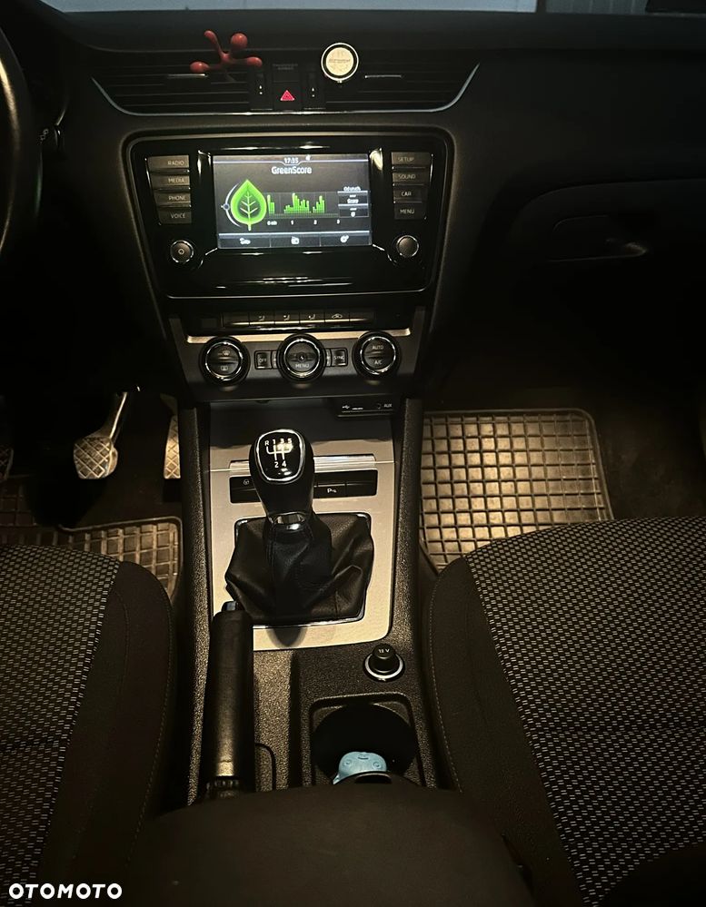 Skoda Octavia 1.6 TDI Ambition - 6