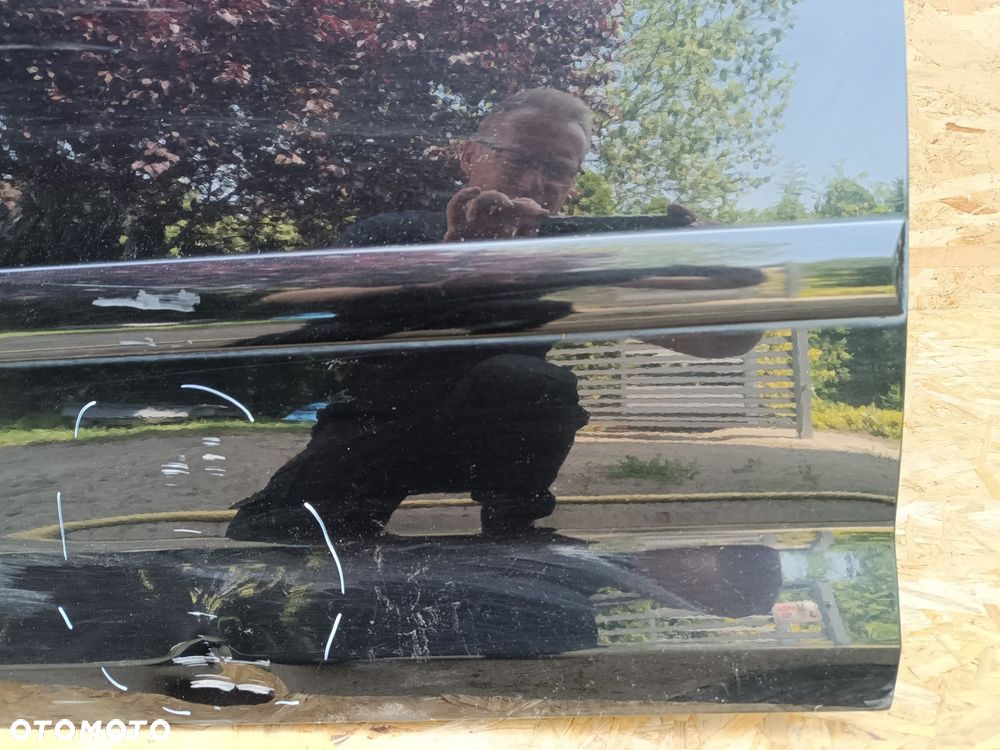 VW GOLF 5 V PLUS DRZWI TYL PRAWY KOD LAK LC9Z - 8